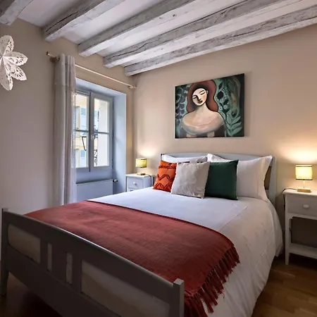 La Nuit Etoilee - Maison D 'artiste - Holiday home